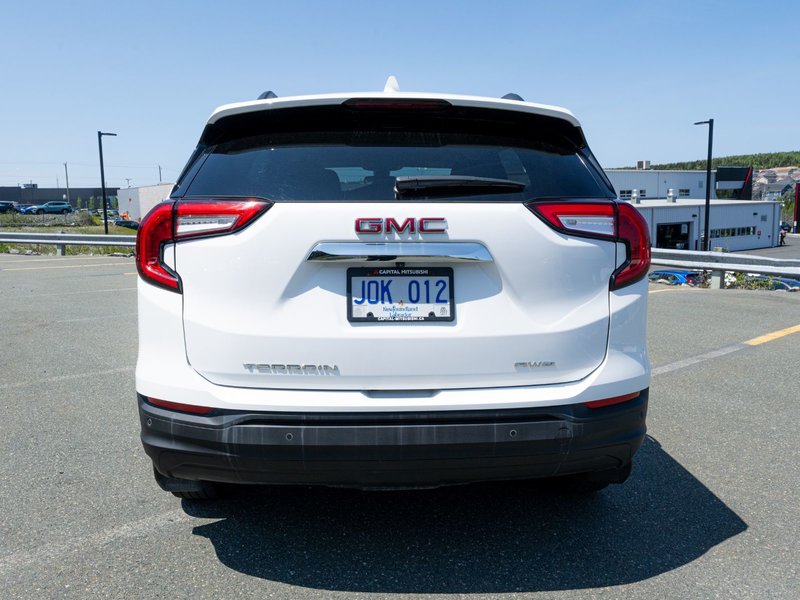 2022 GMC Terrain SLE