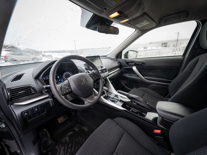2022 Mitsubishi ECLIPSE CROSS ES