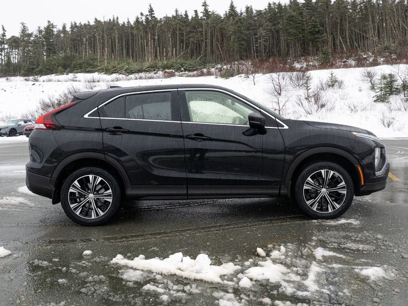 2022 Mitsubishi ECLIPSE CROSS ES