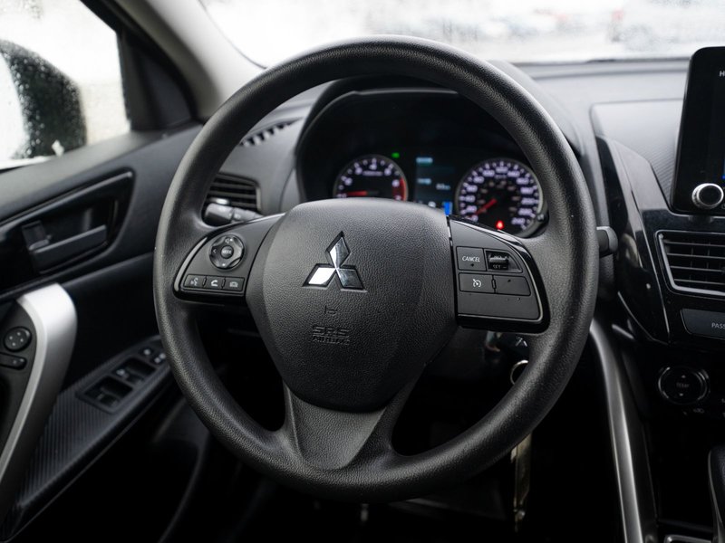 2022 Mitsubishi ECLIPSE CROSS ES