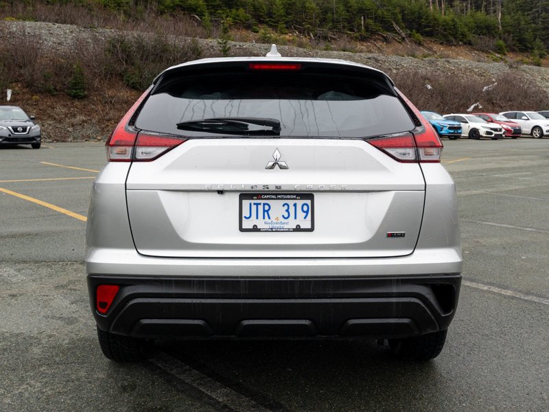 2024 Mitsubishi ECLIPSE CROSS ES