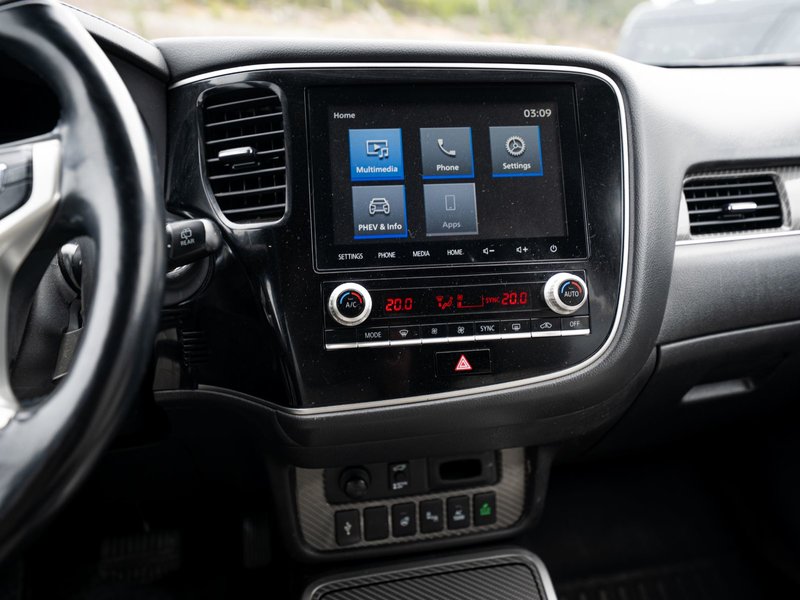 2020 Mitsubishi OUTLANDER PHEV SEL