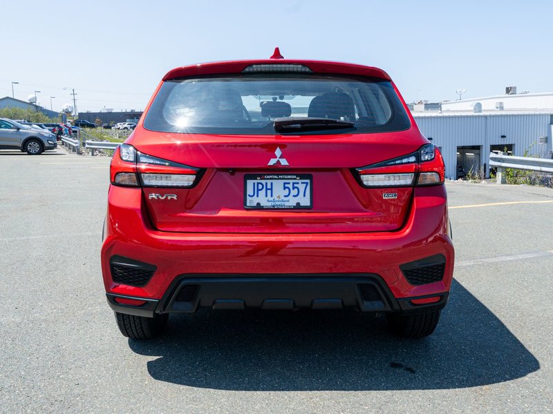 2023 Mitsubishi RVR ES