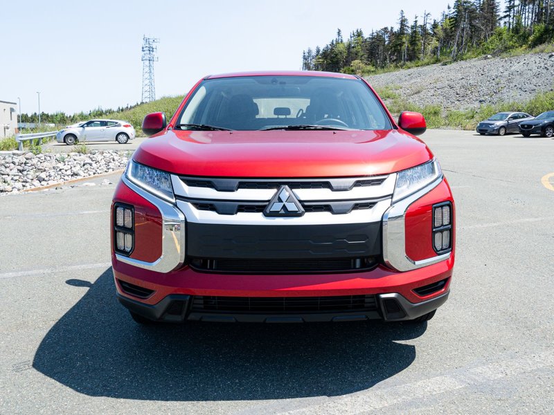 2023 Mitsubishi RVR ES