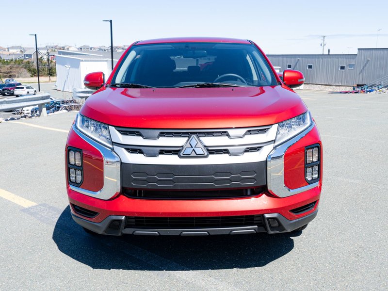 2024 Mitsubishi RVR SE
