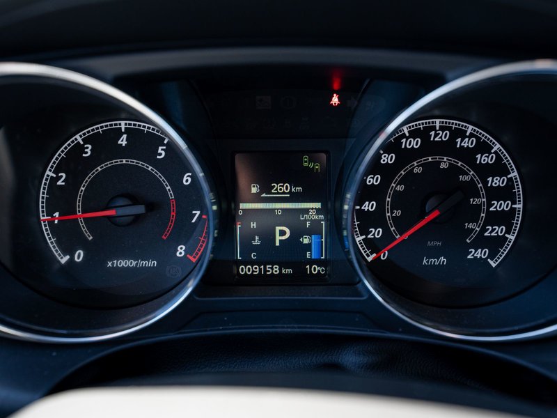 2024 Mitsubishi RVR SE