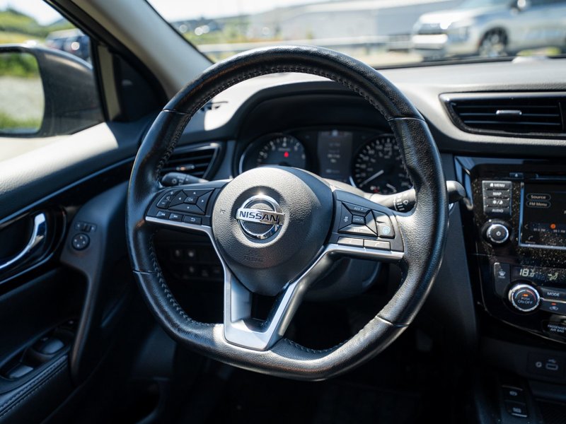 2022 Nissan Qashqai SL