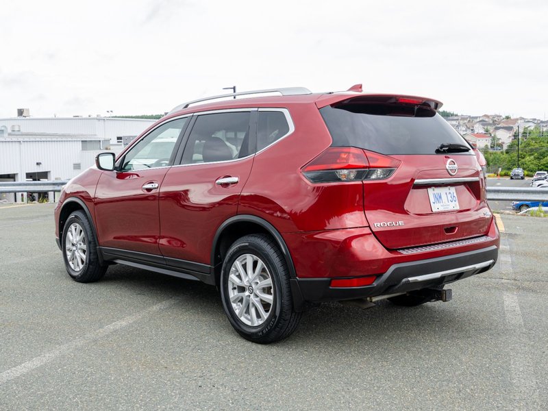 2020 Nissan Rogue SV