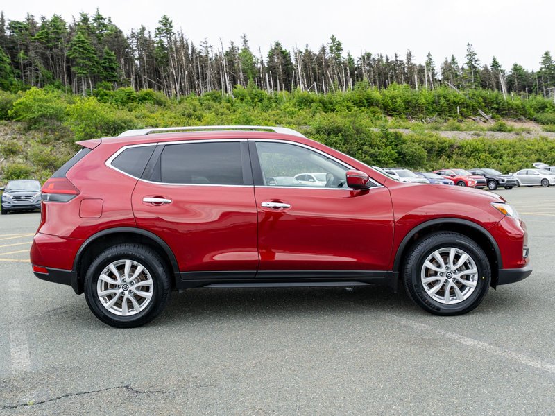 2020 Nissan Rogue SV