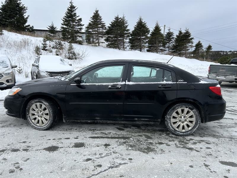 2014 Chrysler 200 LX