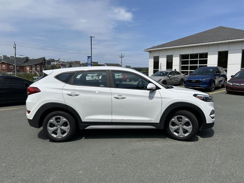 2017 Hyundai Tucson AWD 2.0L Base