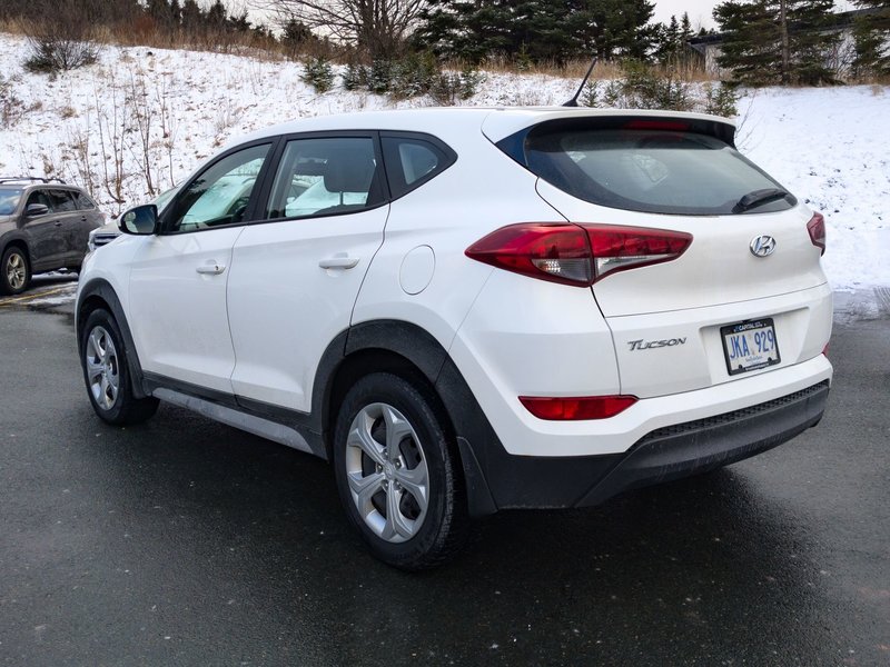 2018 Hyundai Tucson FWD 2.0L Base