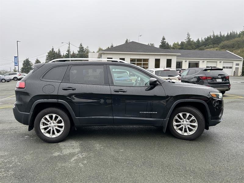 2020 Jeep Cherokee Sport