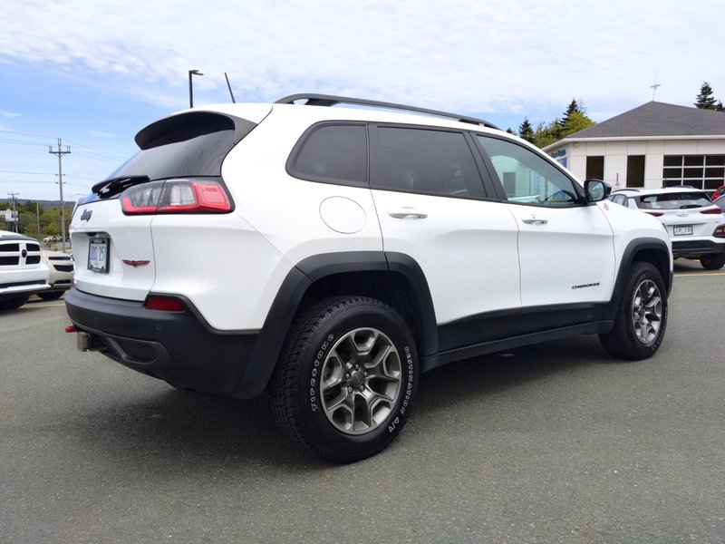 2022 Jeep Cherokee Trailhawk