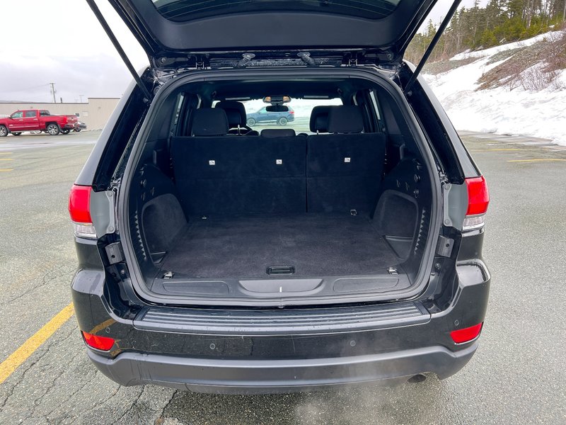 2019 Jeep Grand Cherokee Laredo E