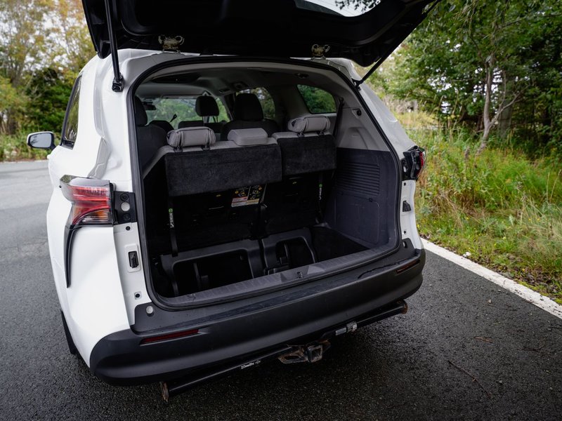 2022 Toyota Sienna LE