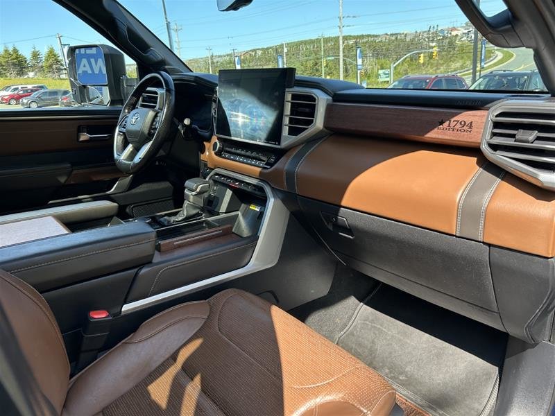 2022 Toyota Tundra Platinum Hybrid