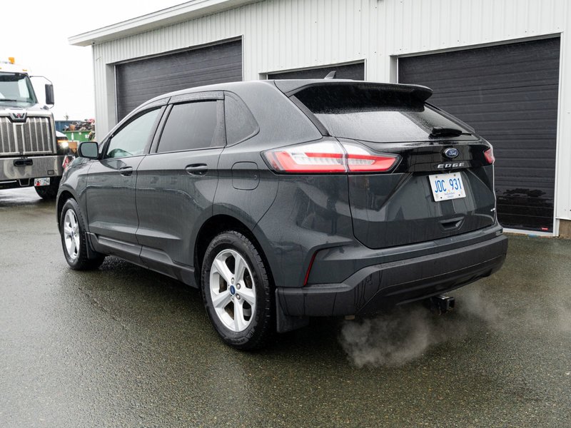 2021 Ford Edge SE