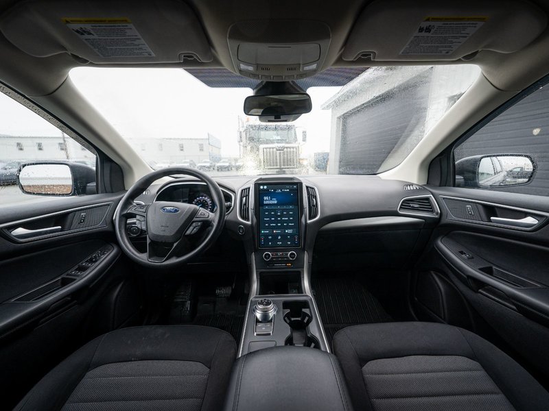 2021 Ford Edge SE