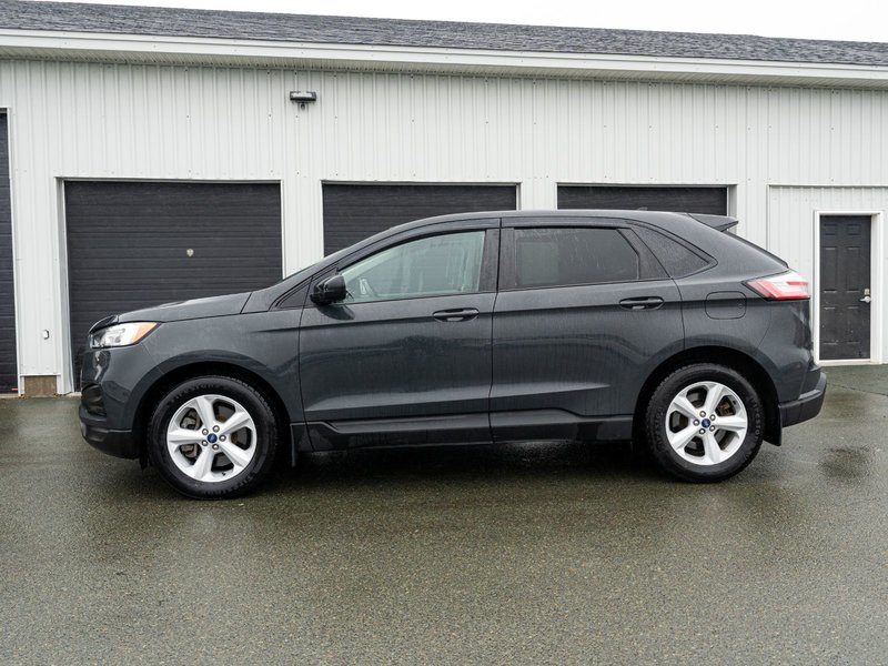 2021 Ford Edge SE