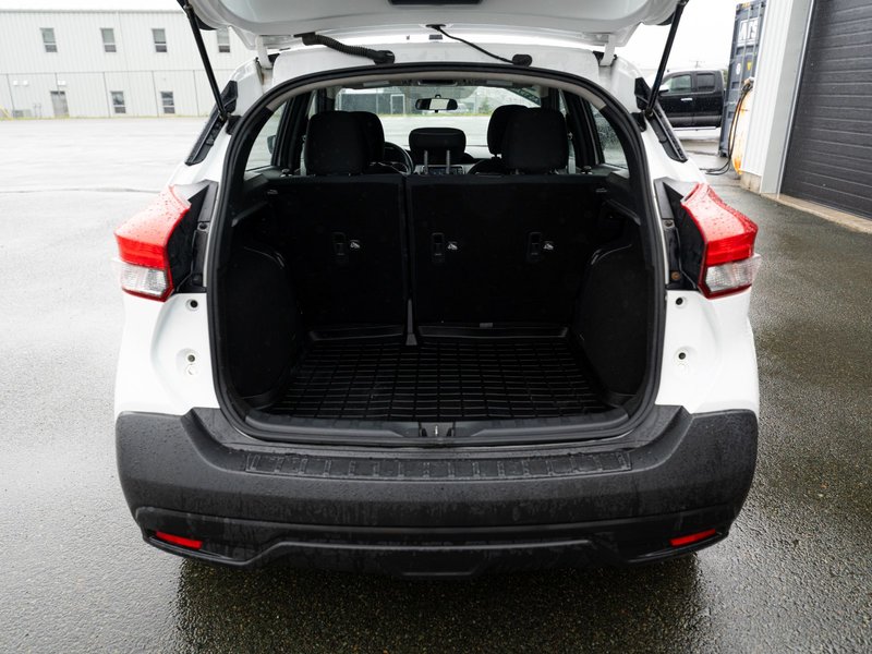 2019 Nissan Kicks S
