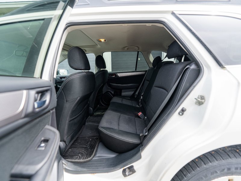 2015 Subaru Outback 2.5i w/Touring Pkg