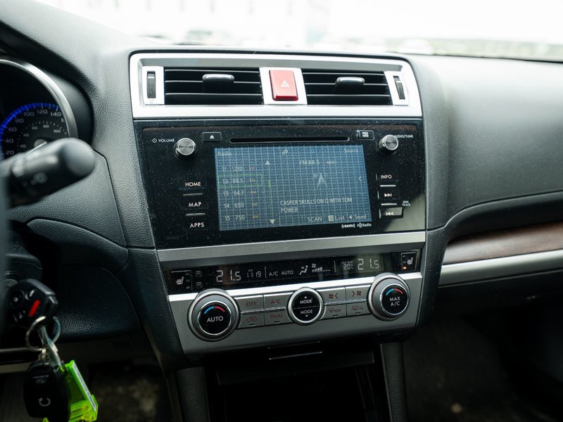 2015 Subaru Outback 2.5i w/Limited Pkg
