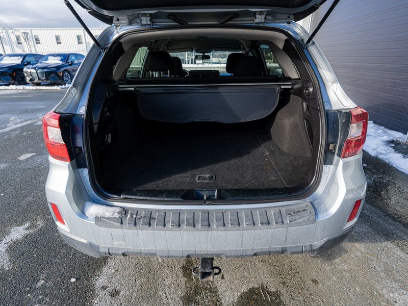 2017 Subaru Outback 2.5i at