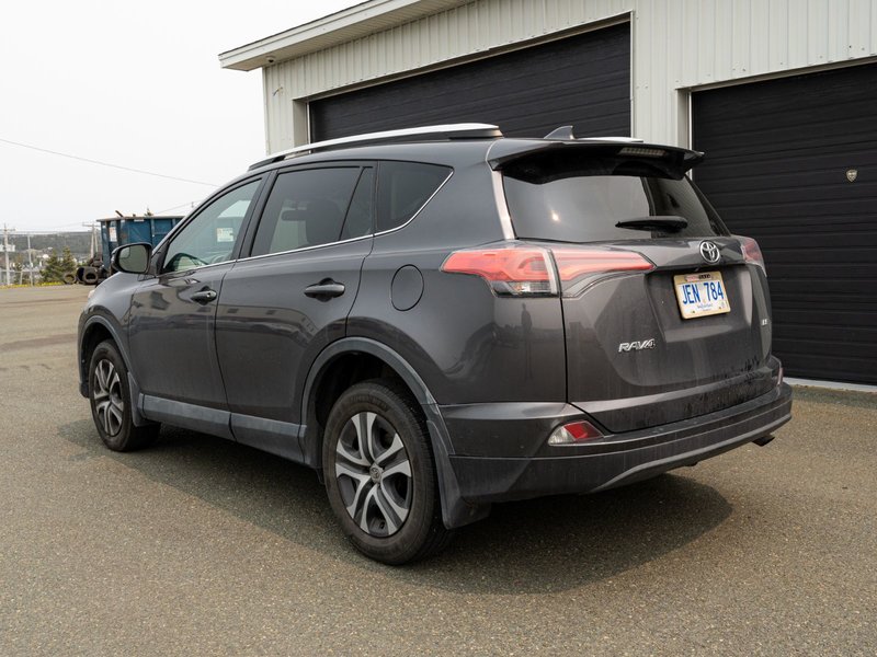 2016 Toyota RAV4 LE
