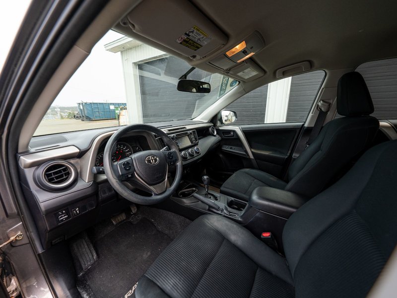 2016 Toyota RAV4 LE