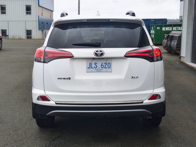 2018 Toyota RAV4 XLE