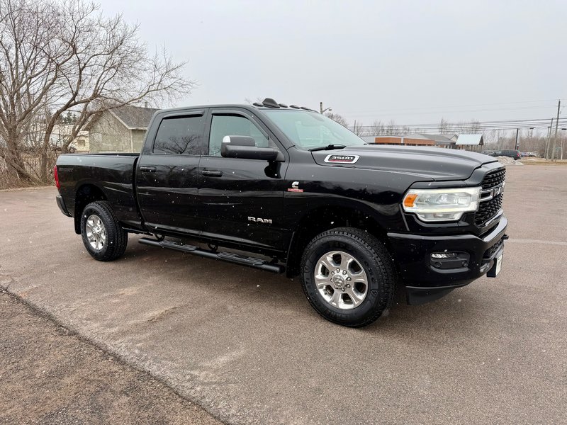 2022 Ram 3500 Big Horn Cummins Crew Cab 4x4