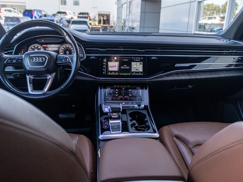 Audi Q7 KOMFORT45 AWD CUIR TOIT PANO NOIR 2021 BAS KILO 4CYL