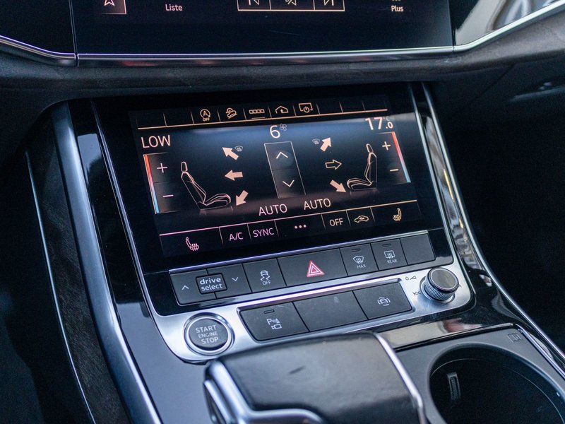 Audi Q7 KOMFORT45 AWD CUIR TOIT PANO NOIR 2021 BAS KILO 4CYL