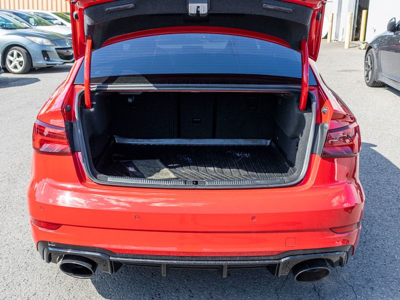 Audi RS 3 Sedan 2.5T AWD CUIR TOIT NAV RARE 2019 PAS DE RECLAMATION AU CARFAX