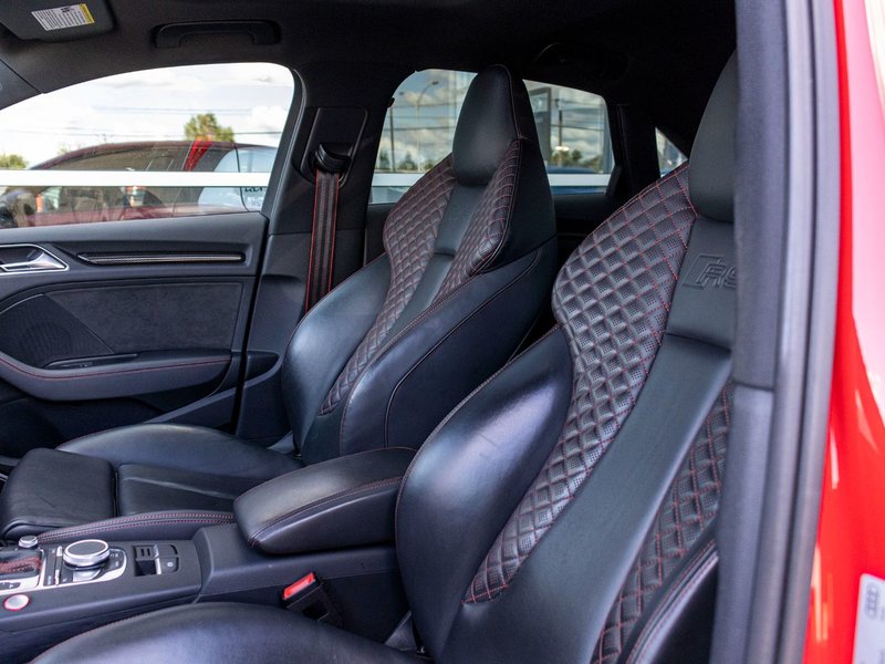 Audi RS 3 Sedan 2.5T AWD CUIR TOIT NAV RARE 2019 PAS DE RECLAMATION AU CARFAX