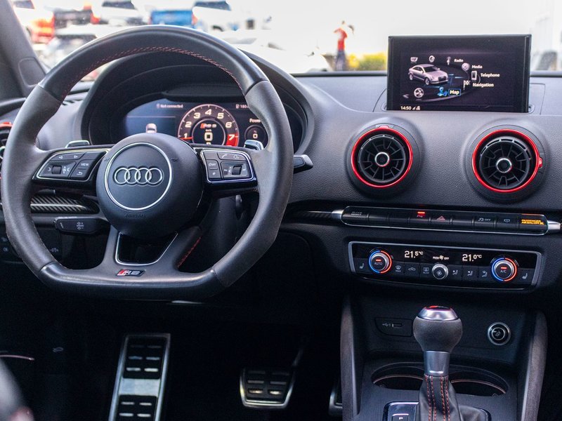 Audi RS 3 Sedan 2.5T AWD CUIR TOIT NAV RARE 2019 PAS DE RECLAMATION AU CARFAX