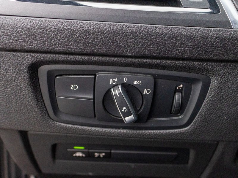 BMW 2 Series 230i xDrive MPACK ROUGE CUIR NAV 2021 BAS KILO PAS DE RECLAMATION AU CARFAX