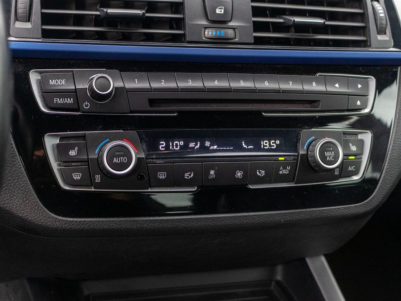 BMW 2 Series 230i xDrive MPACK ROUGE CUIR NAV 2021 BAS KILO PAS DE RECLAMATION AU CARFAX