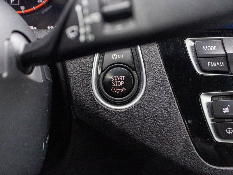 BMW 2 Series 230i xDrive MPACK ROUGE CUIR NAV 2021 BAS KILO PAS DE RECLAMATION AU CARFAX