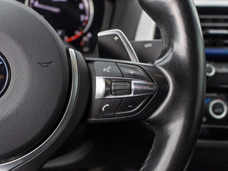 BMW 2 Series 230i xDrive MPACK ROUGE CUIR NAV 2021 BAS KILO PAS DE RECLAMATION AU CARFAX