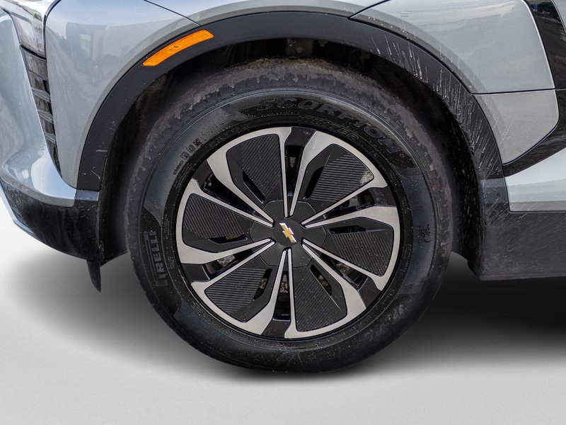 Chevrolet Blazer EV AWD LT CUIR TOIT NAV 11985KM 2025 1 PROPRIO COMME NEUF