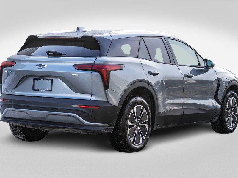 Chevrolet Blazer EV AWD LT CUIR TOIT NAV 11985KM 2025 1 PROPRIO COMME NEUF