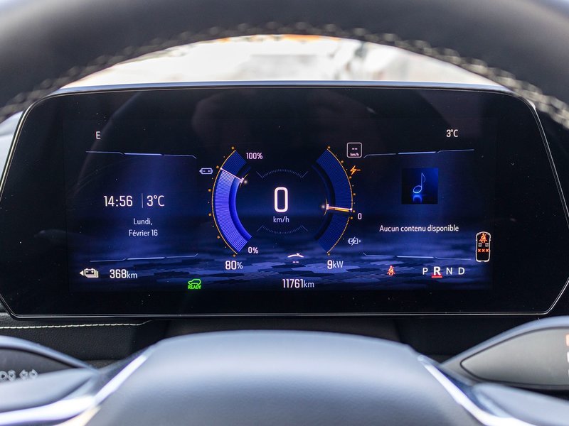 Chevrolet Blazer EV AWD LT CUIR TOIT NAV 11985KM 2025 1 PROPRIO COMME NEUF