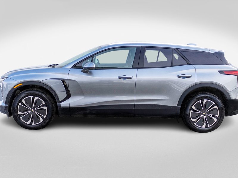 Chevrolet Blazer EV AWD LT CUIR TOIT NAV 11985KM 2025 1 PROPRIO COMME NEUF