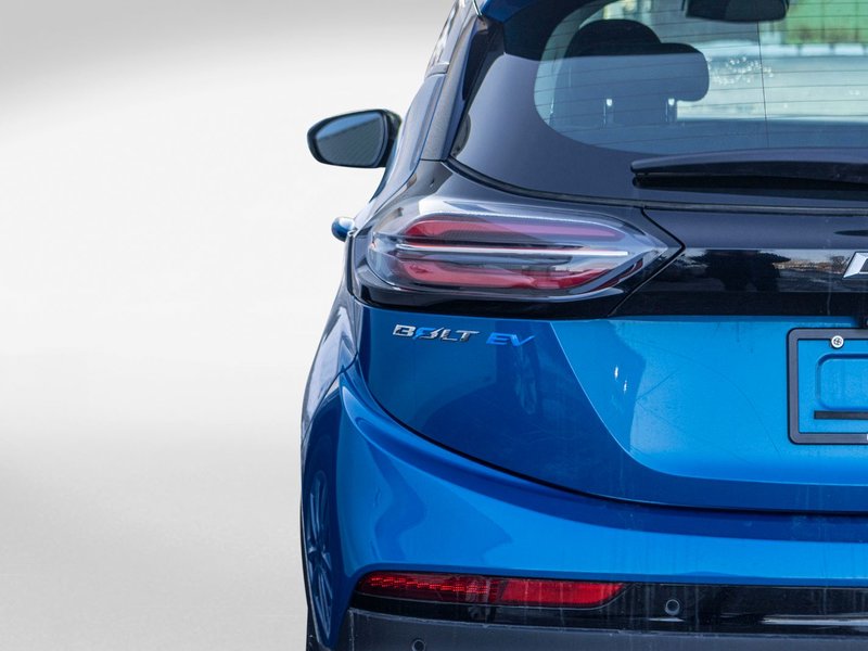 2022 Chevrolet BOLT EV 5D LT (1LT) 1LT BLEUE BAS KILO 1 OWNER NO CARFAX CLAIM