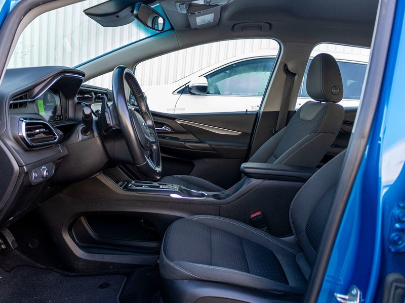 2022 Chevrolet BOLT EV 5D LT (1LT) 1LT BLEUE BAS KILO 1 OWNER NO CARFAX CLAIM