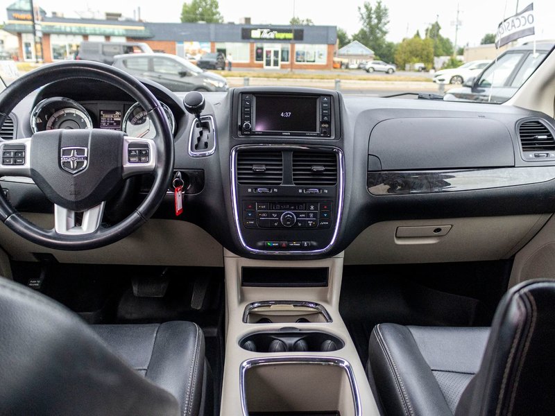 2017 Dodge Grand Caravan CREW PLUS AUTOM STOWNGO NO CARFAX CLAIM