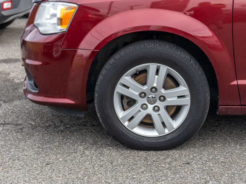 2017 Dodge Grand Caravan CREW PLUS AUTOM STOWNGO NO CARFAX CLAIM