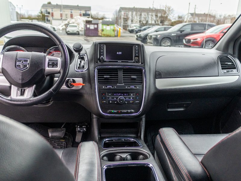 2017 Dodge Grand Caravan GT CUIR PORTES STOW N GO NO CARFAX CLAIM